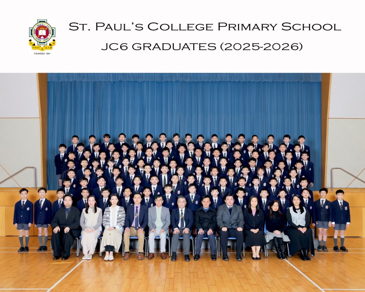 JC6 Graduates_6439-8R.jpg